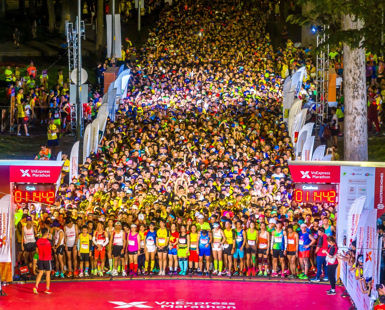 Ưu đãi giảm giá bib VPBank VnExpress Marathon Ho Chi Minh City Midnight