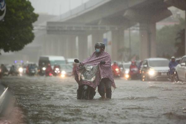 Dự báo thời tiết 3/7/2024: Hà Nội mưa to