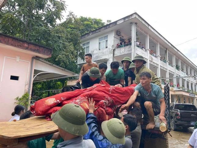 Lũ quét kinh hoàng tại Lào Cai, hơn 100 người chết và mất tích