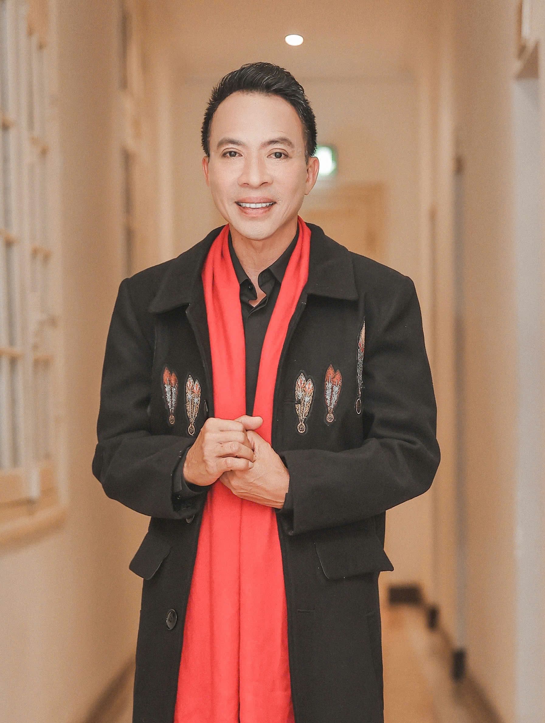 Niềm mong mỏi của ca sĩ Việt Hoàn